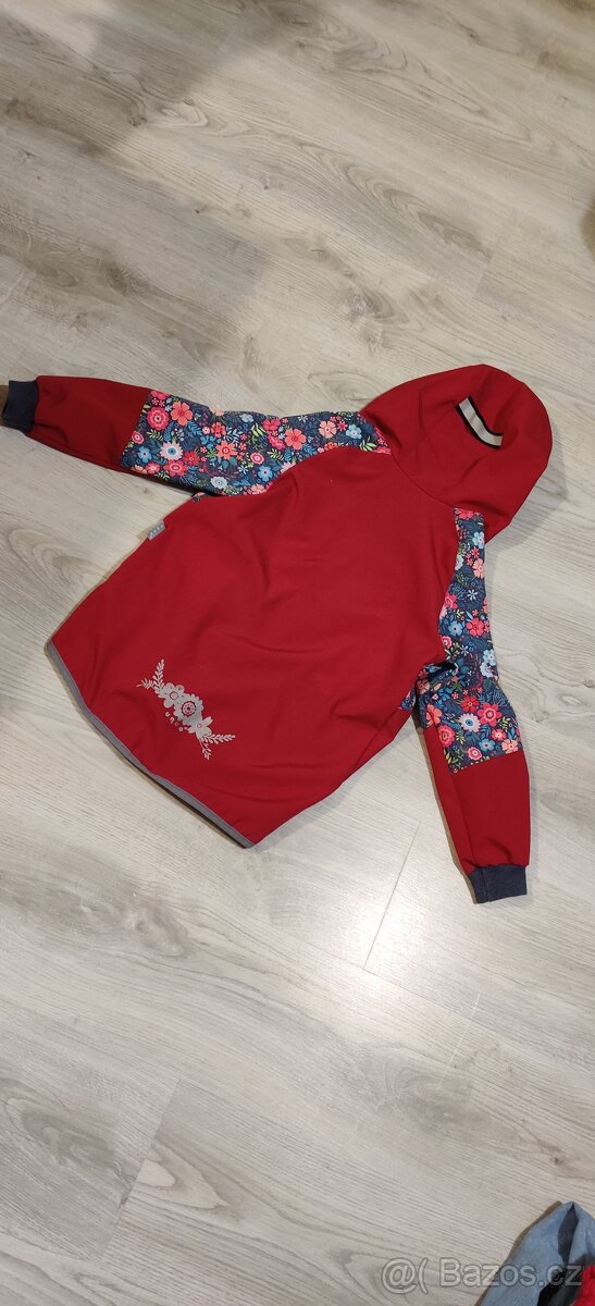 Pěkná softshellová bunda/kabatek Unuo vel. 122/128 - 2