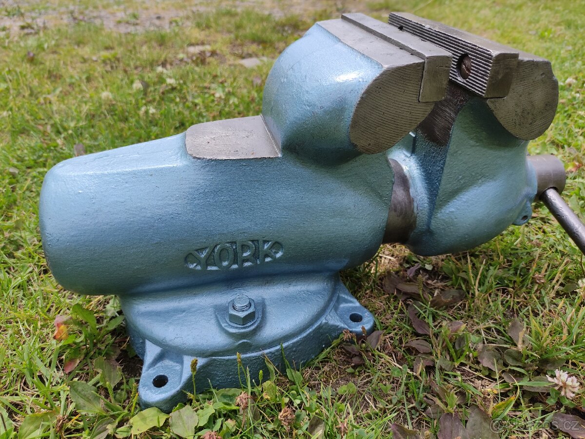 Svěrák York 150A, s čelistmi na trubky, možné zaslat - 2