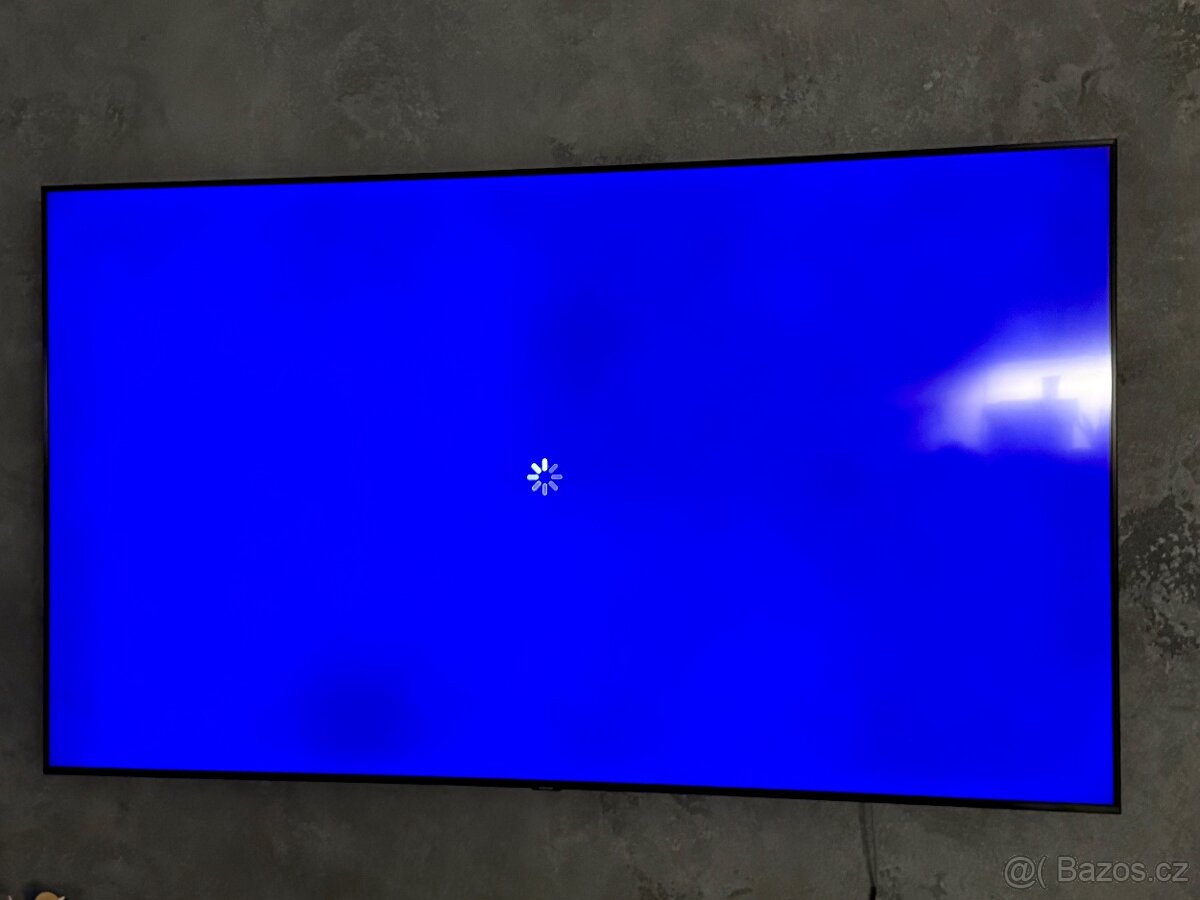 TV SAMSUNG - 75" LED TV - 2