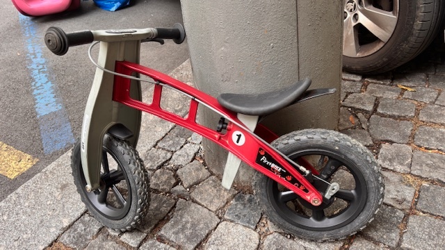 Odrážedlo FirstBIKE - 1400,- - 2