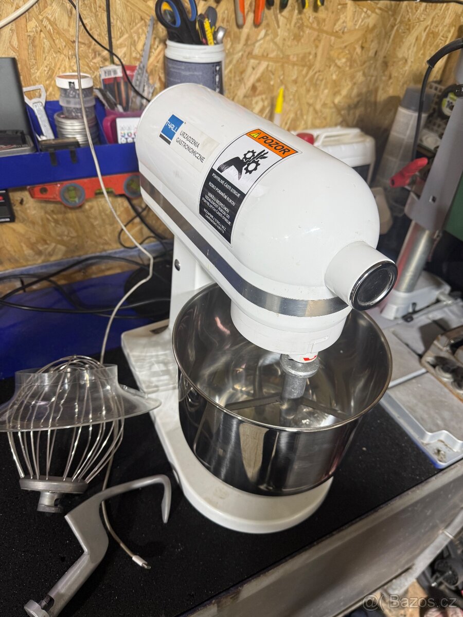 Kuchyňský robot technologic - 2