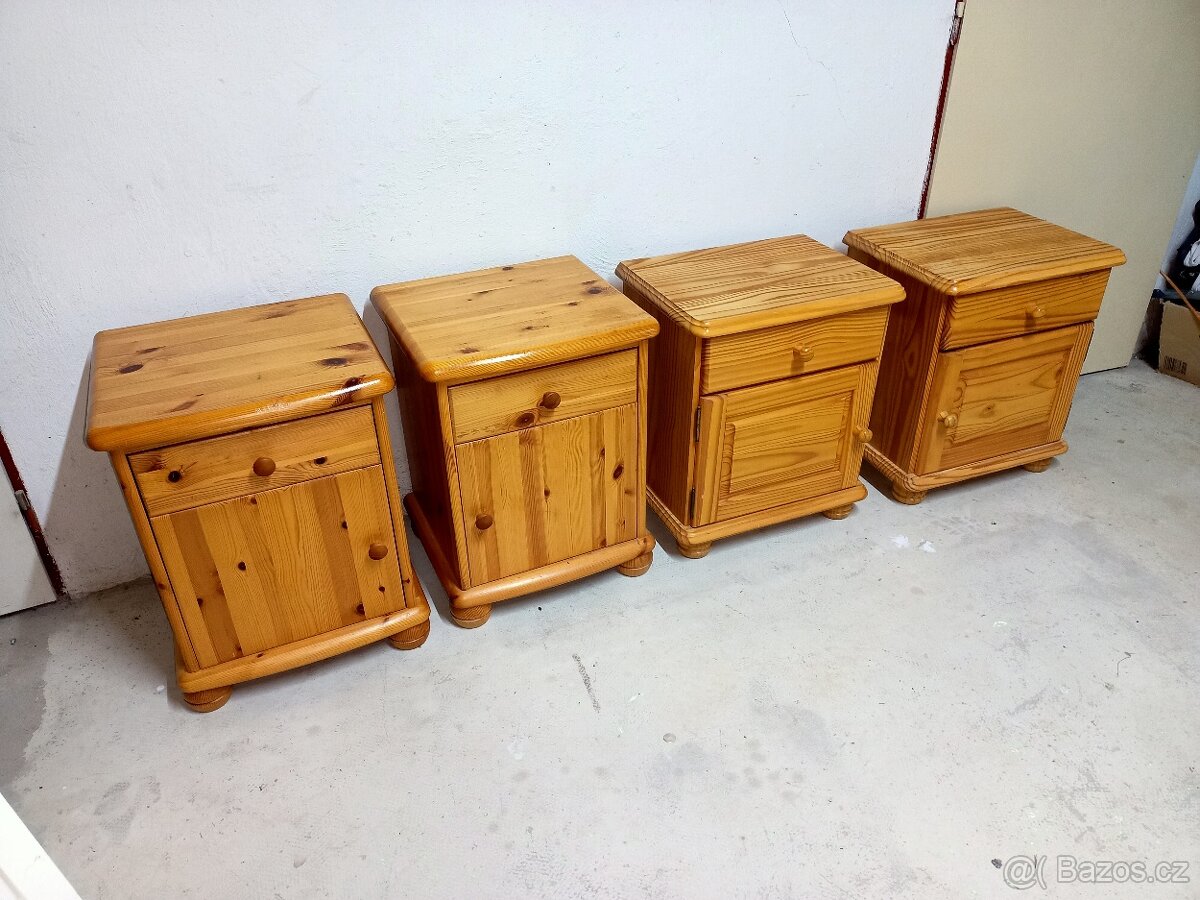Prodám 2 x 2 hezké noční stolky z masivu. - 2