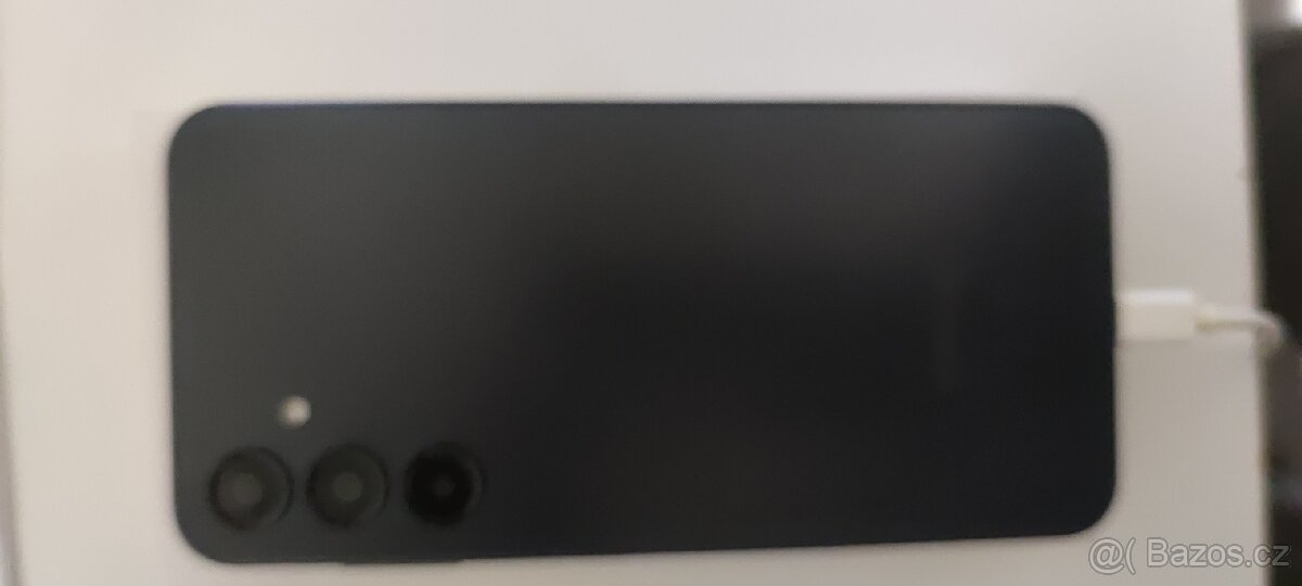 Mobilní telefon Samsung A16 - 2