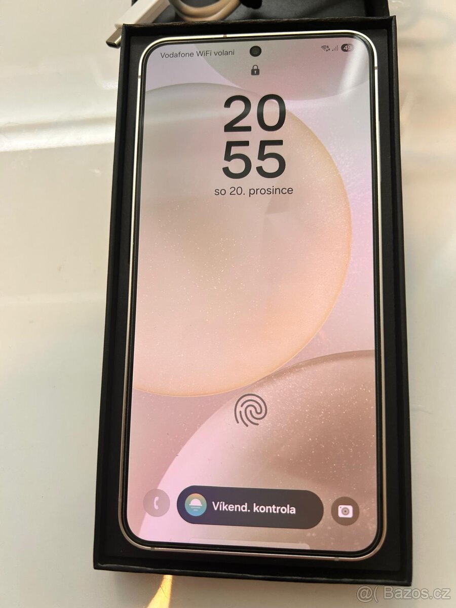 Samsung Galaxy S24 (S921B), 8GB/128GB, žlutá - 2