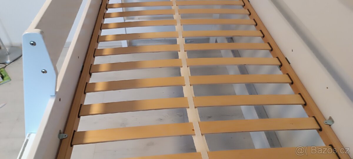 Vyvýšená dětská postel - 2