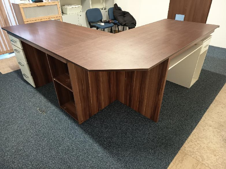 Prodám psací stoly - 2