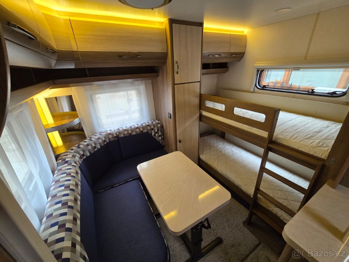 Karavan dvojnápravový 650 - 2