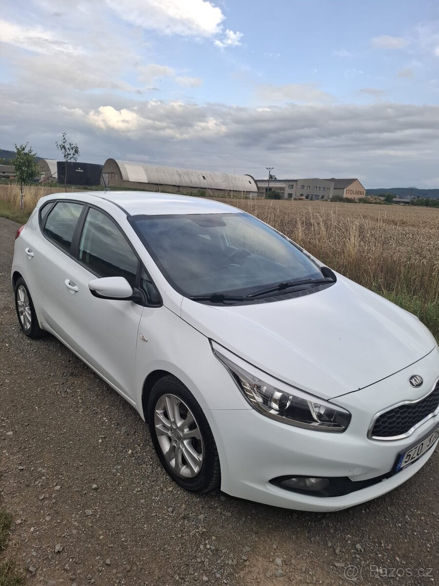 Prodám KIA CEE´D možný odpočet DPH - 2