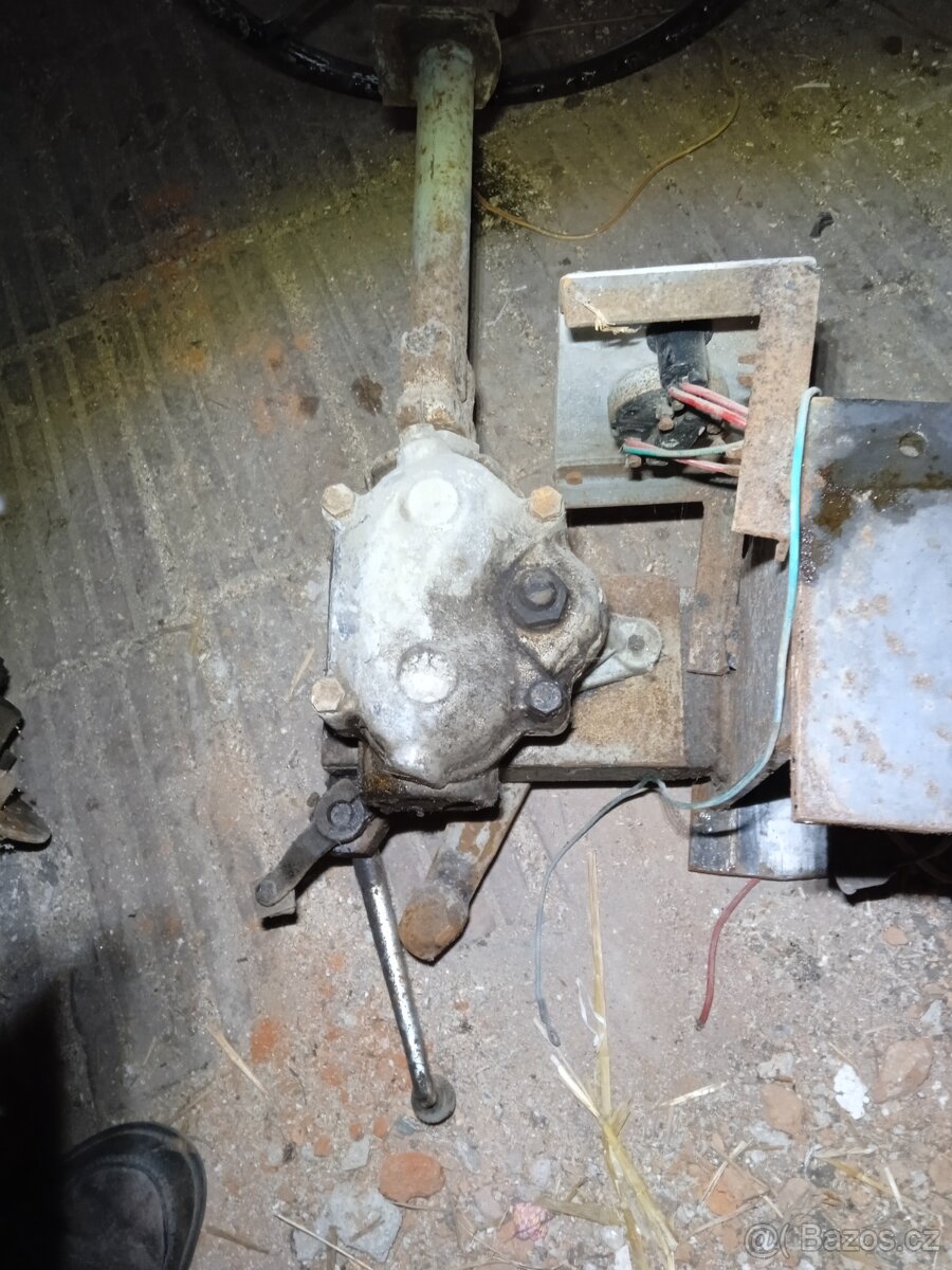 Sloupek řízení - 2