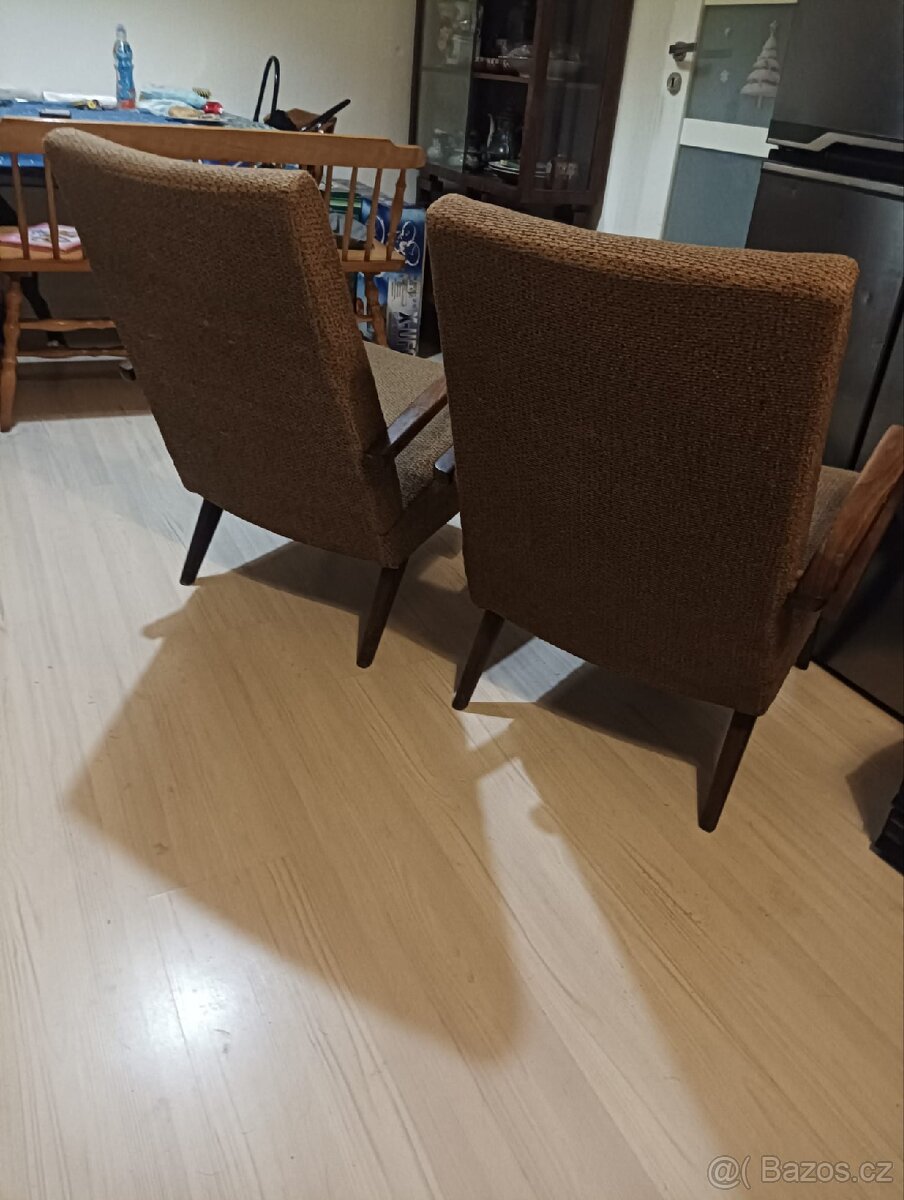 Křesla ,TON ,design .Šmidek ,STAV - 2