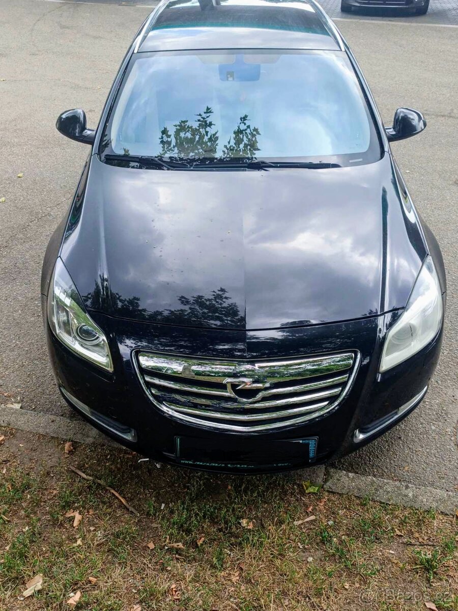 Opel Insignia 1.8 - 2