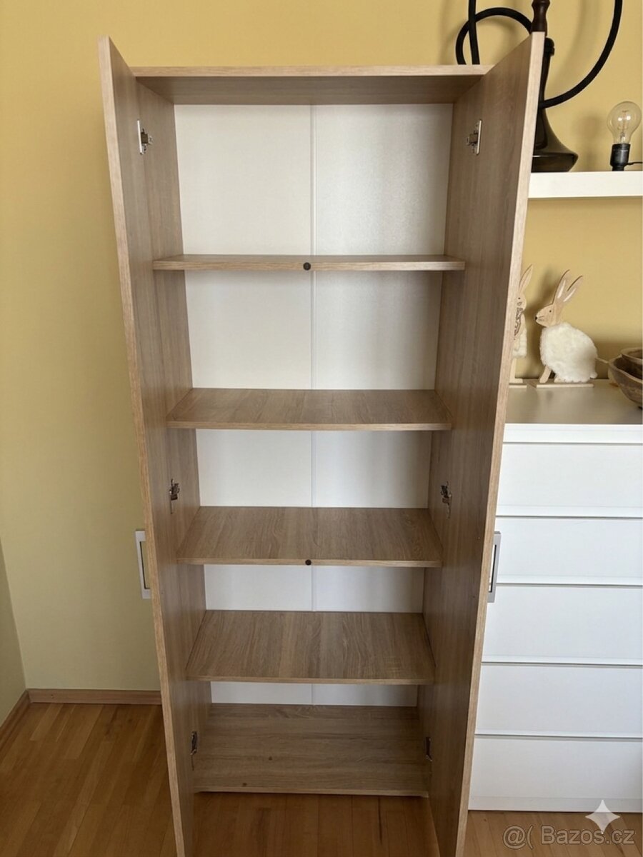 Poličková skříň - 2