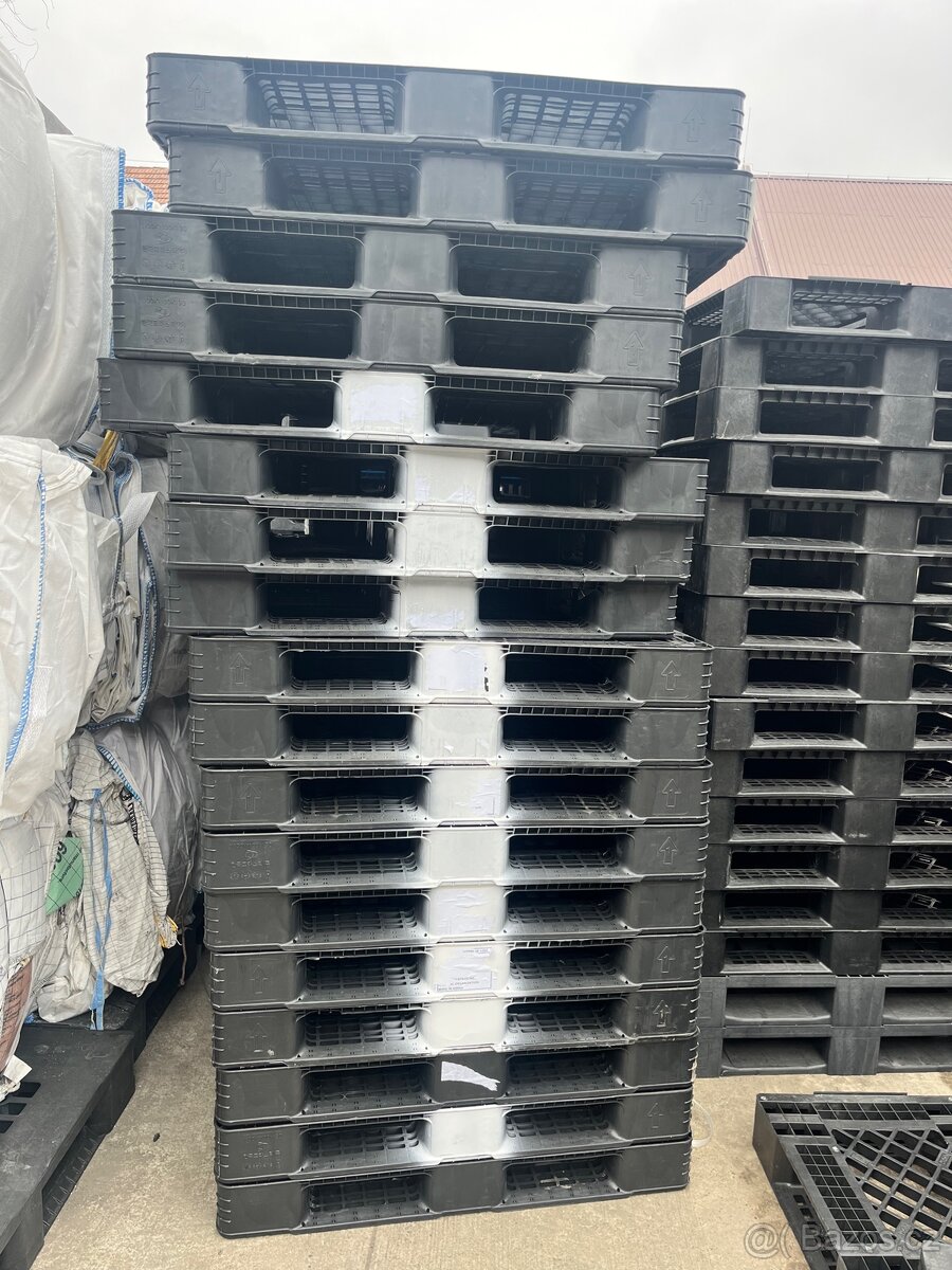 Palety plastové, Zasakovací, Retenční jímka - 2
