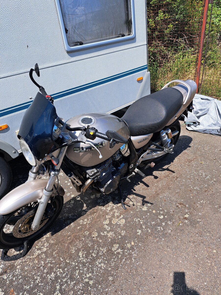 Vyměním gsx 750 - 2