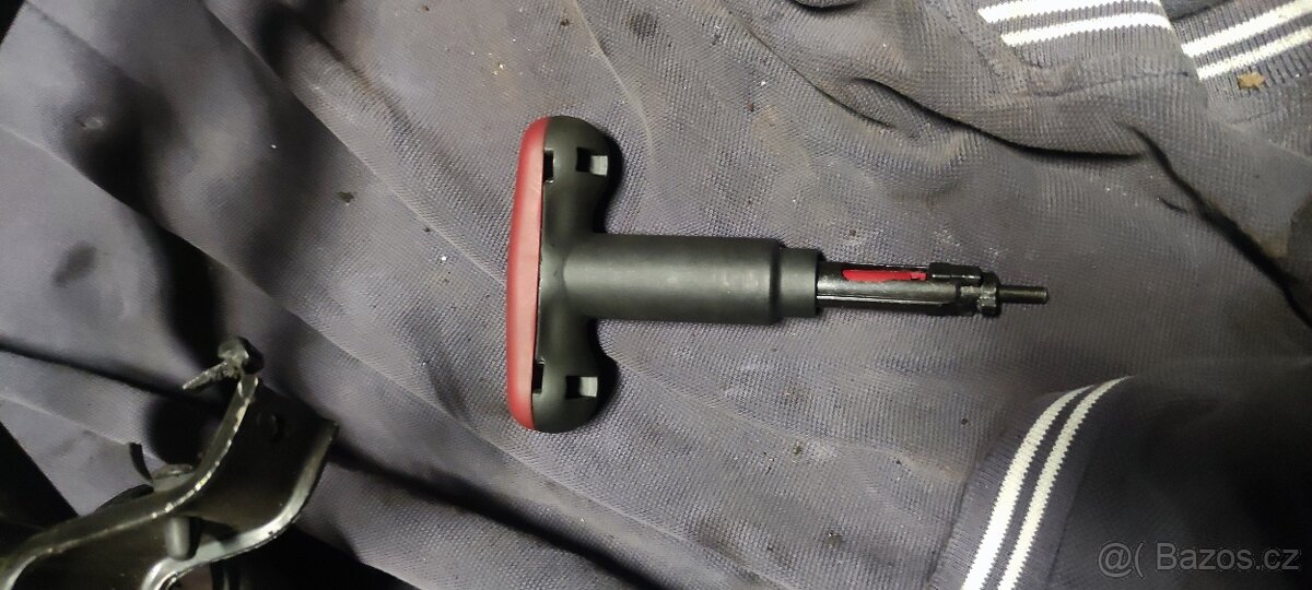 Audi A4 B7 Cabrio díly 1.8t - 2