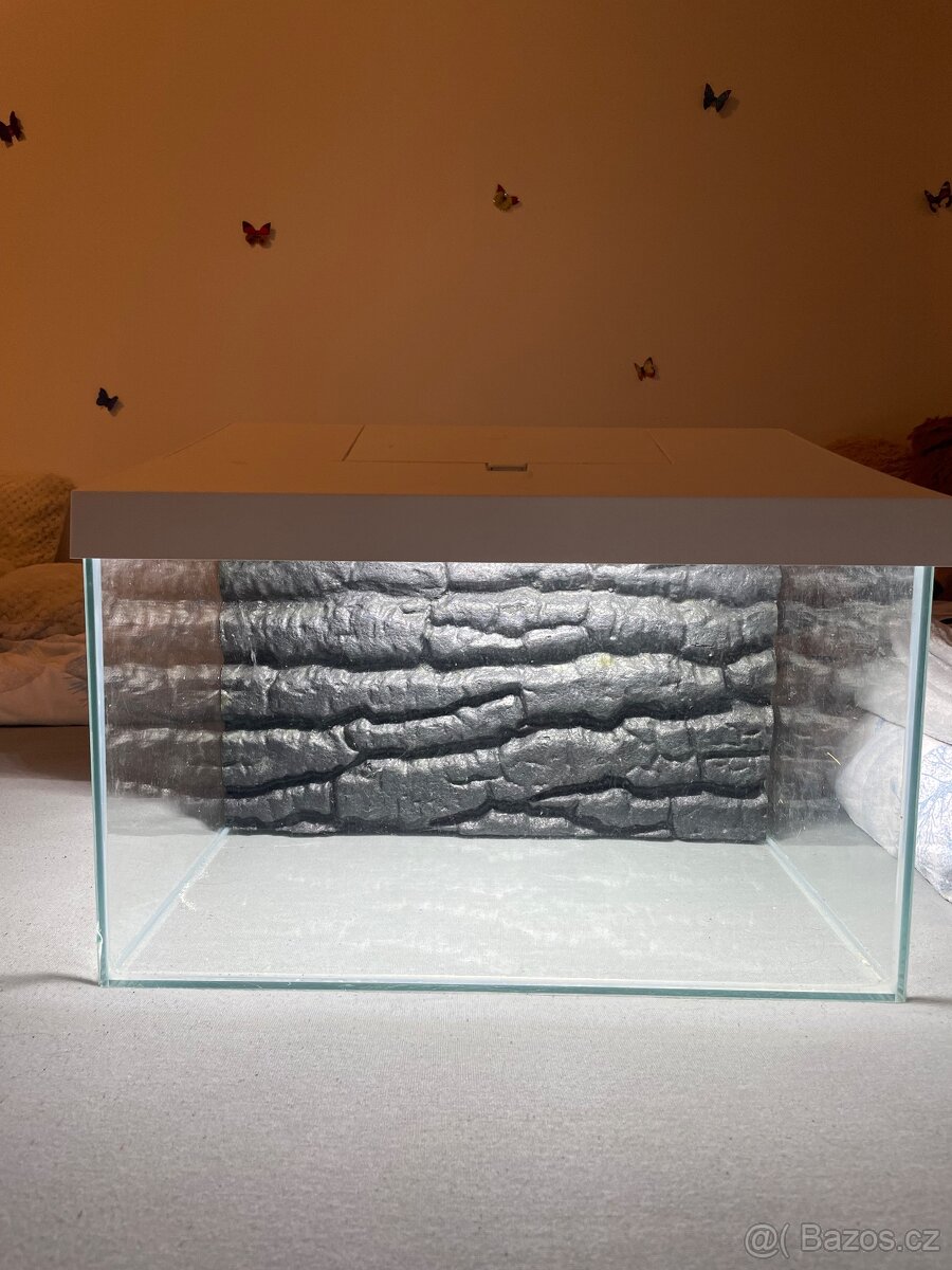 Plně vybavené akvárko - 2