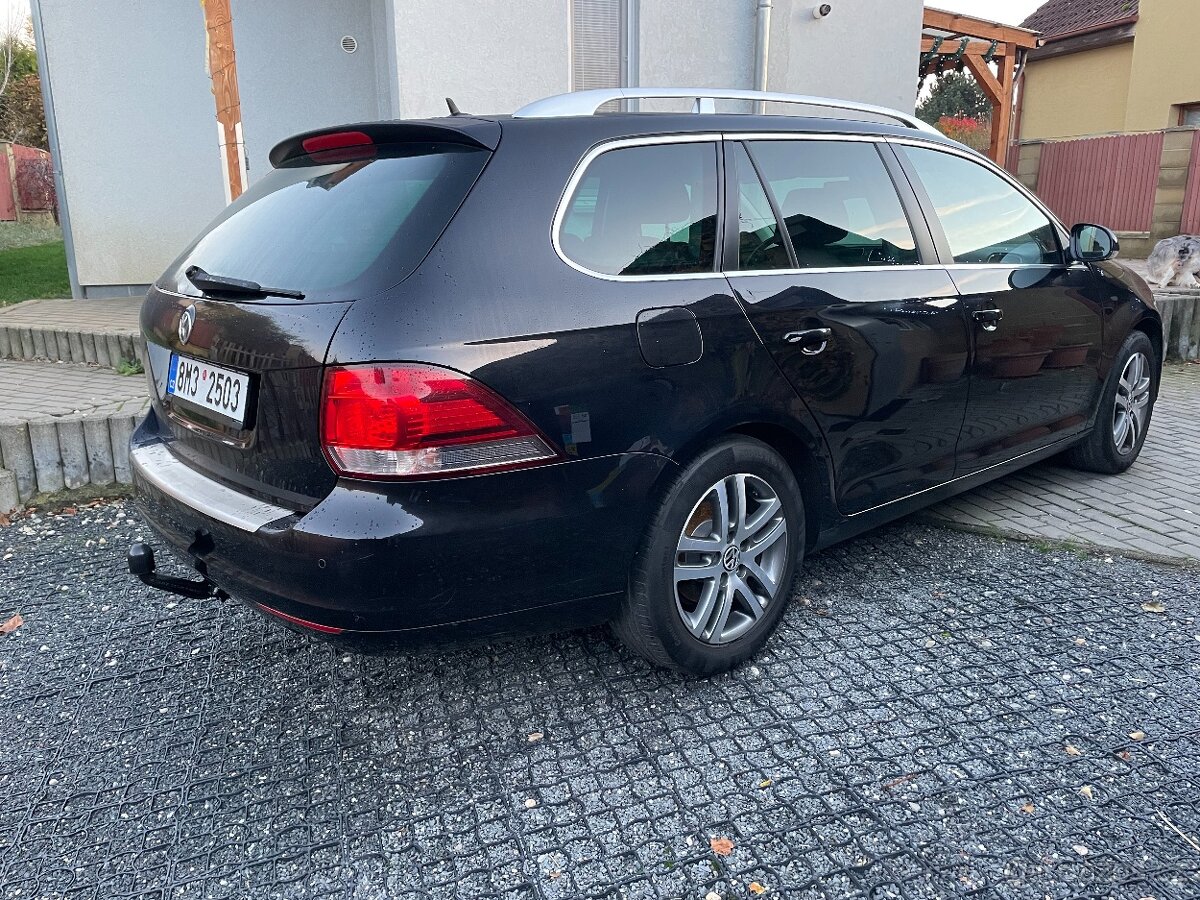 VW Golf VI 1.2TSI(77 KW), najeto 107 000 km, 6 rychlostí - 2