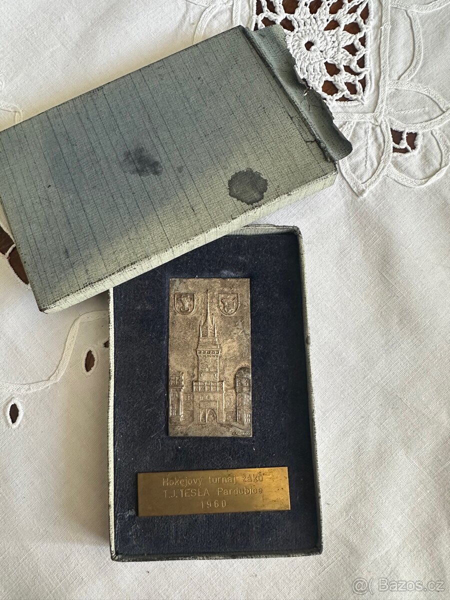 Stará Pamětní medaile 1960 hokej - 2