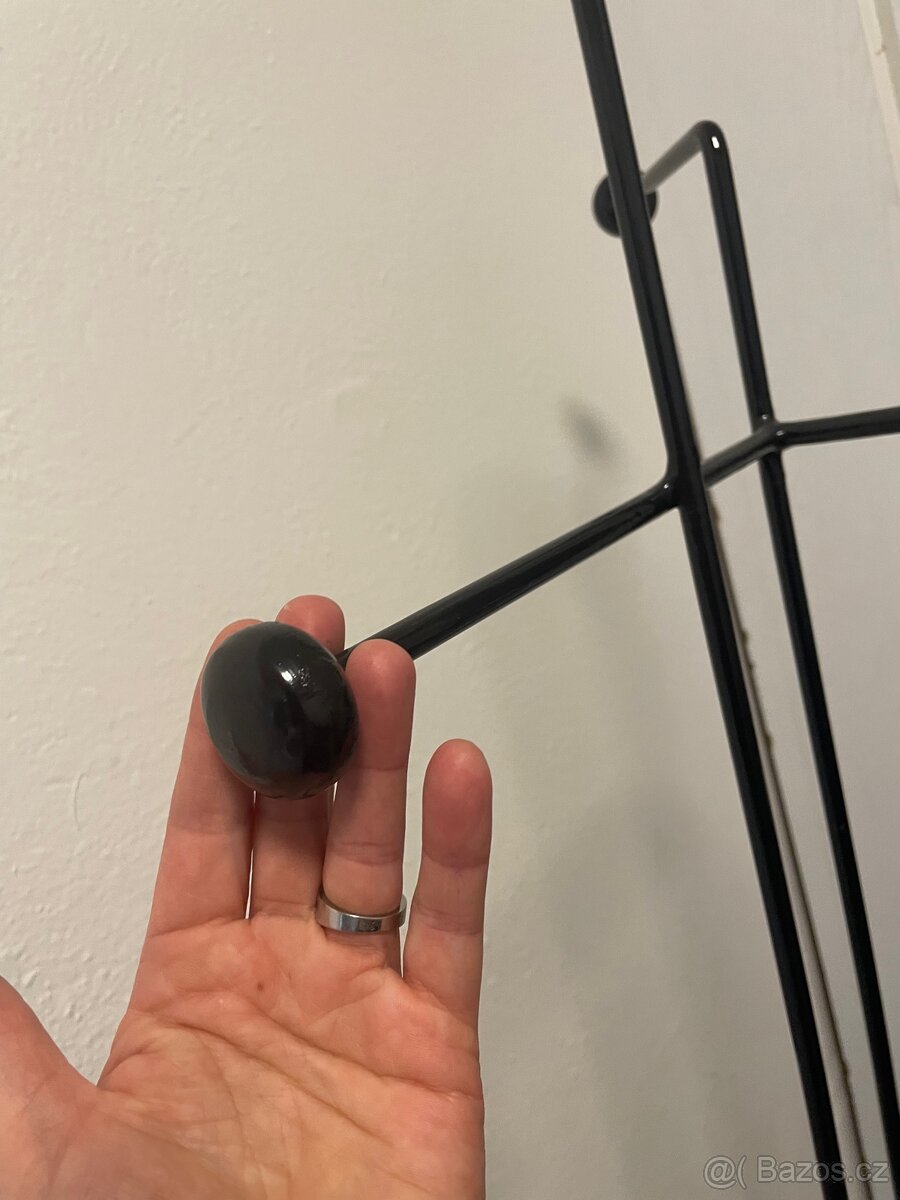 Stojan / věšák na oděvy - 2