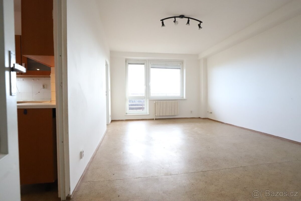 Pronájem bytu 3+1 80 m² (pokoj) spolubydlení - 2