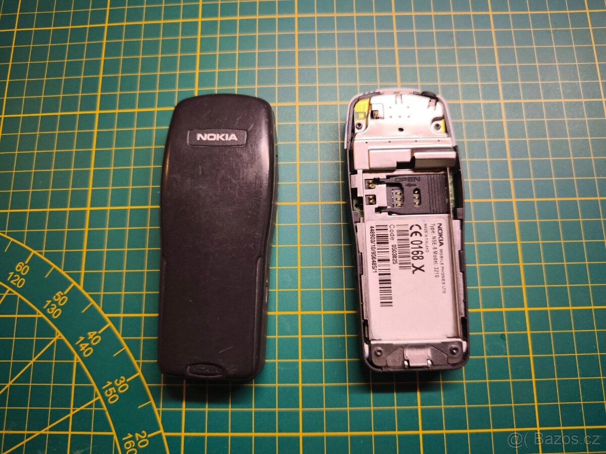 2x nokia 3210 - 2
