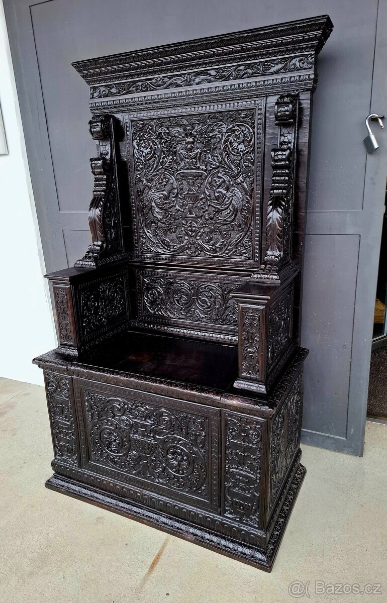 Starožitný královský trůn - 2