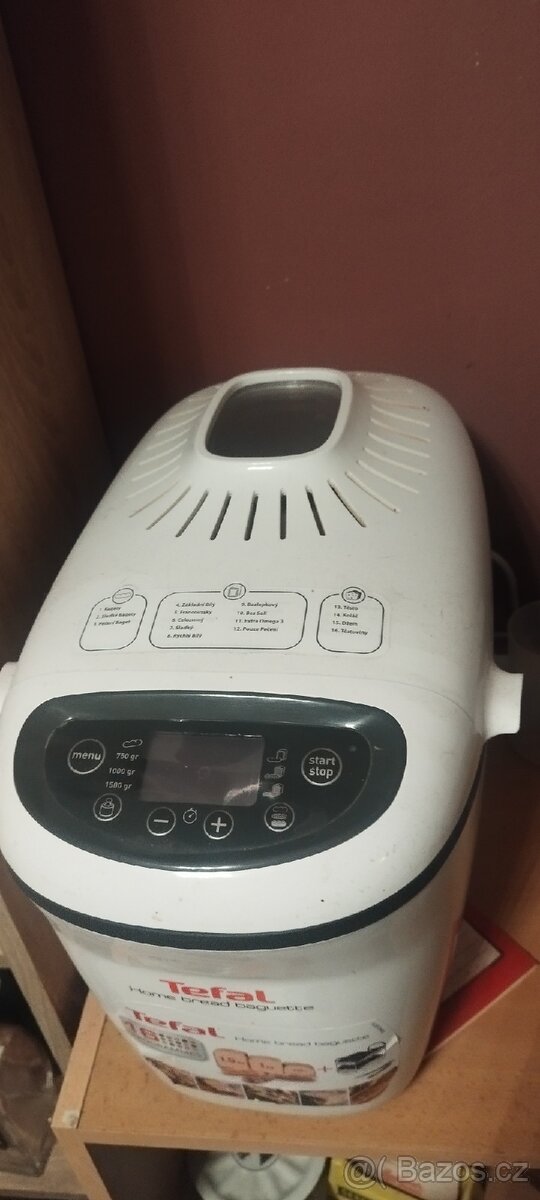 Domácí pekárna Tefal. - 2