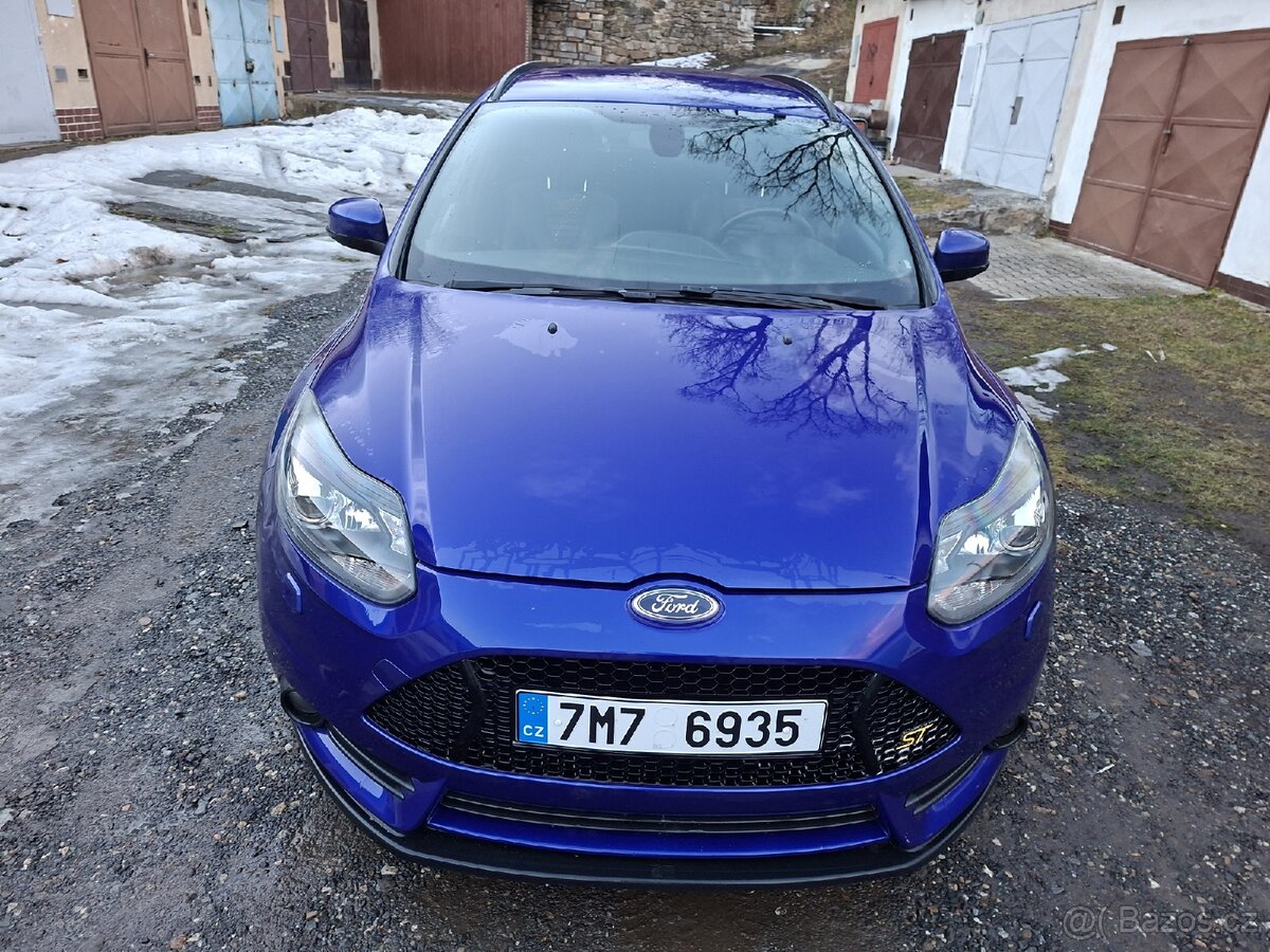 Ford Focus ST - 2