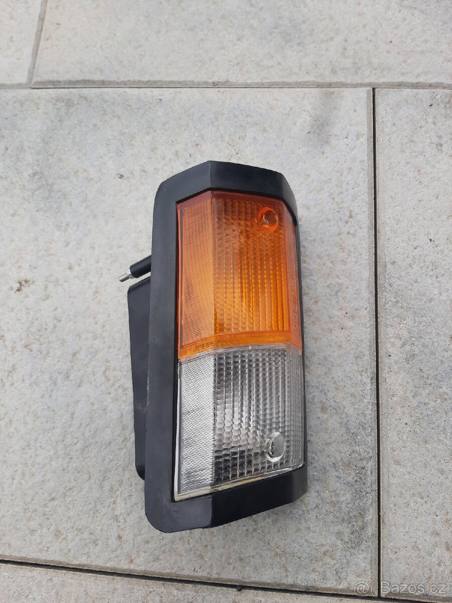 Nový přední blinkr Fiat 125p - 2