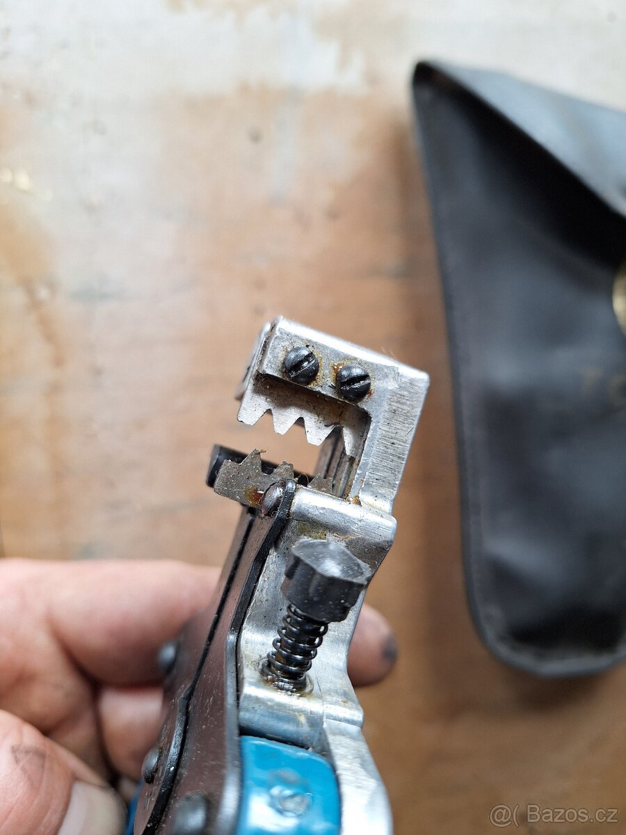 odizolovací kleště Tona - 2