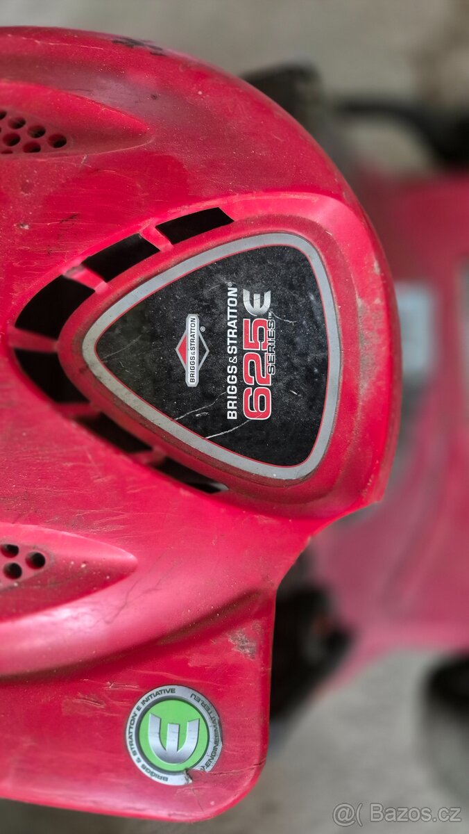 Benzínova sekačka 625 briggs - 2