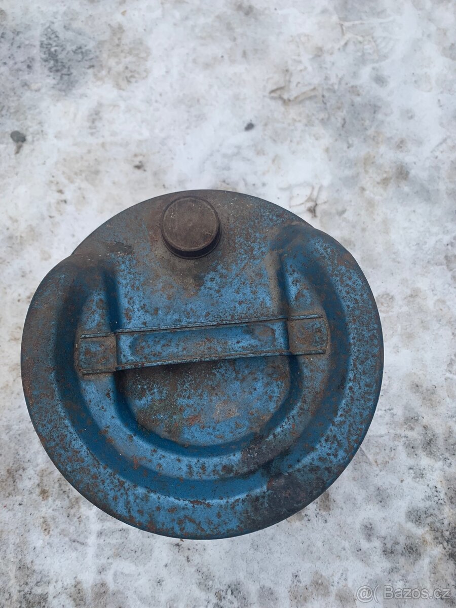 ESSO plechovka od oleje . - 2
