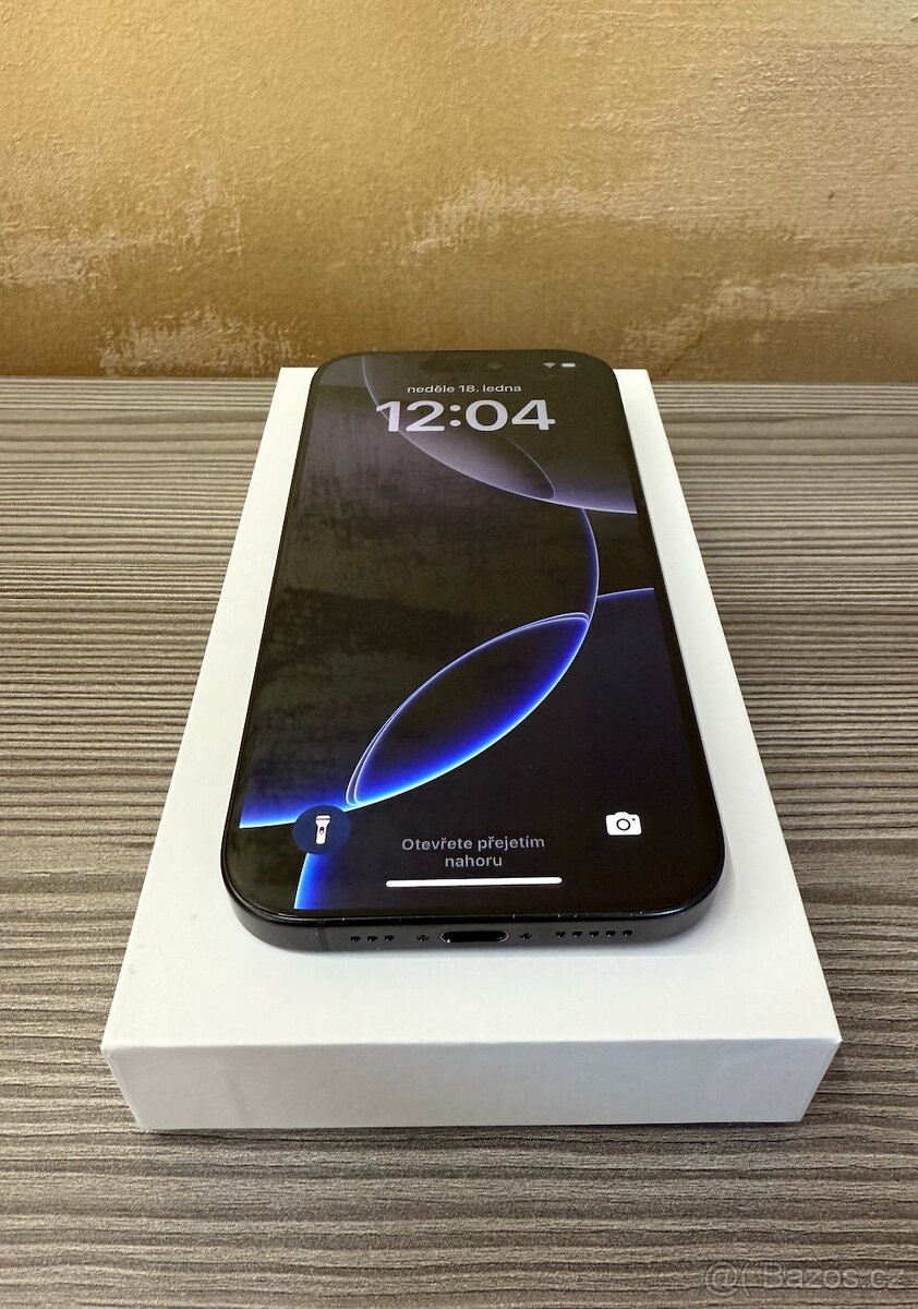 Apple iPhone 16 Pro 256GB černý titan, 95% baterie - 2