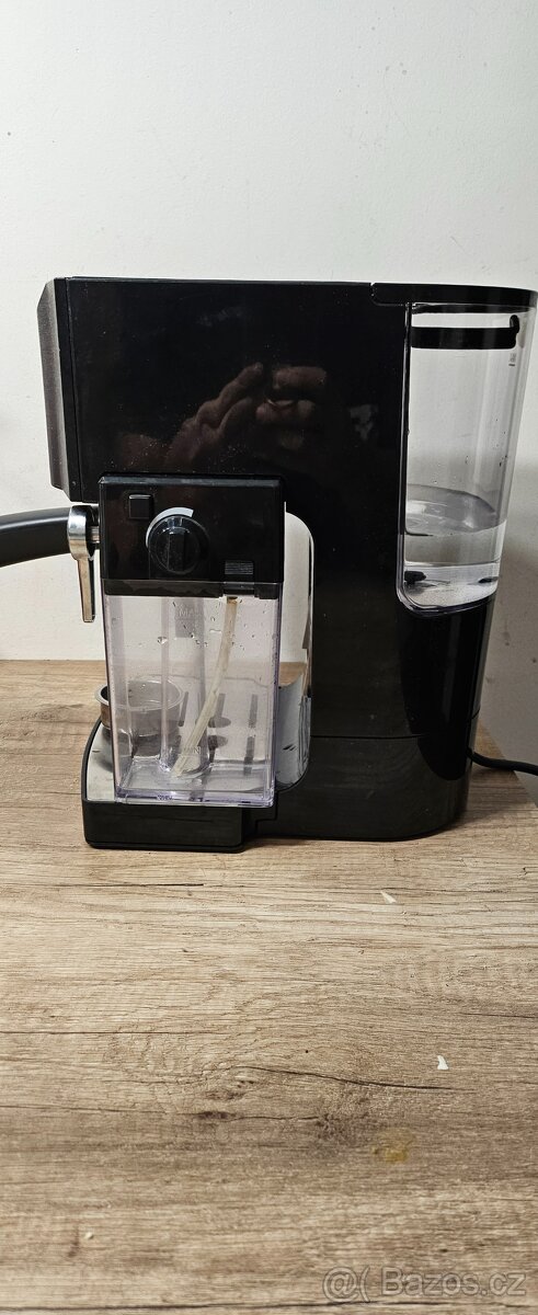 Pákový kávovar Sencor SES 4040BK - 2