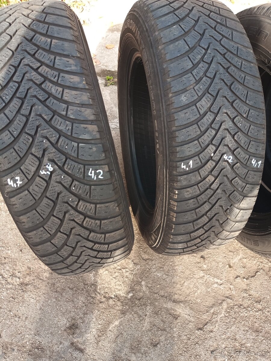 215/65 R17 Cena za komplet - 2