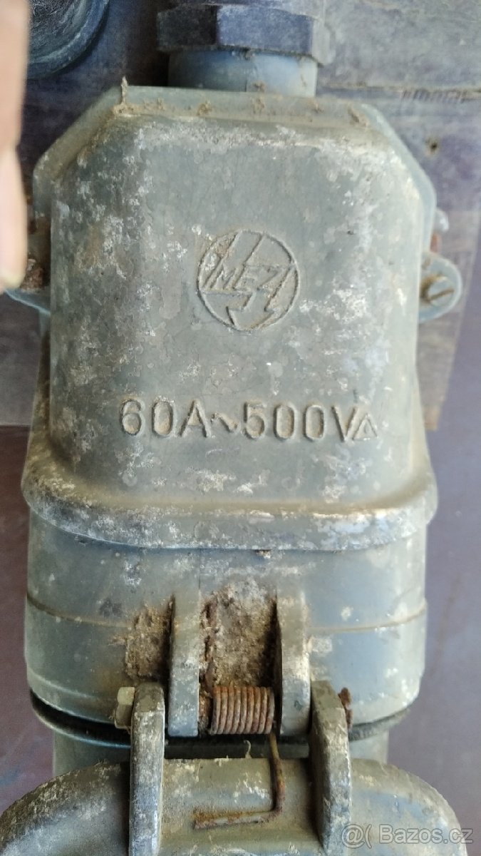 Zásuvky a zástrčky - 2