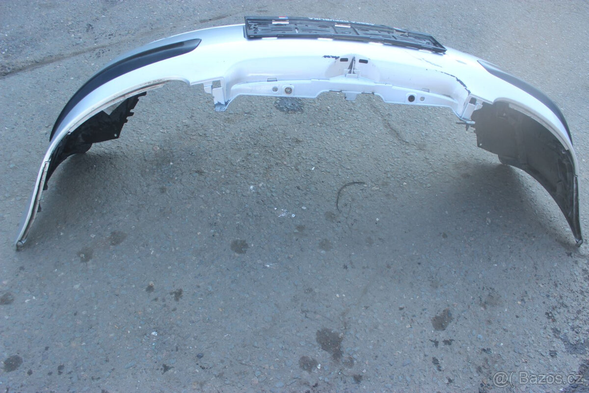 přední nárazník VW Golf 5 - 2