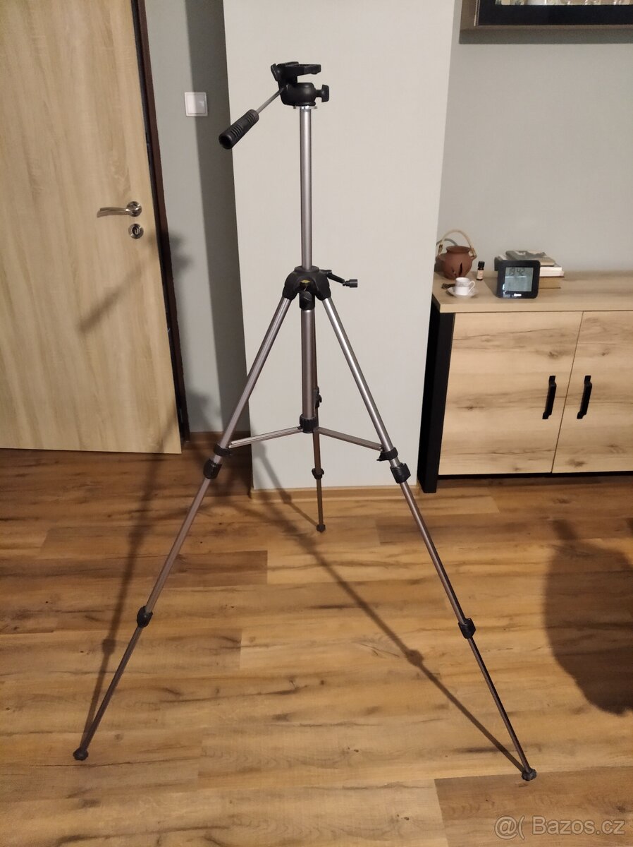 Prodám stativ Vanguard - 2