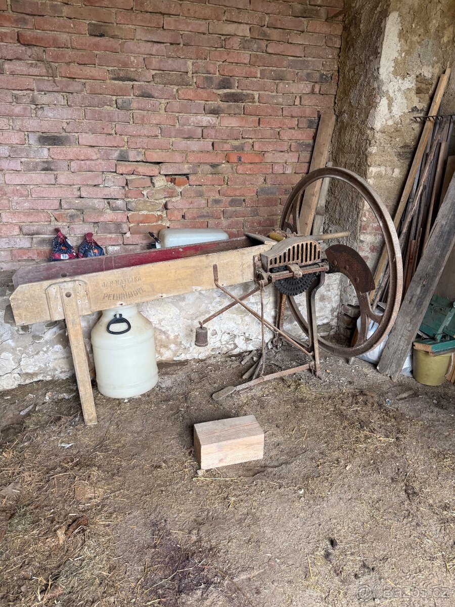 Historická řezačka - 2