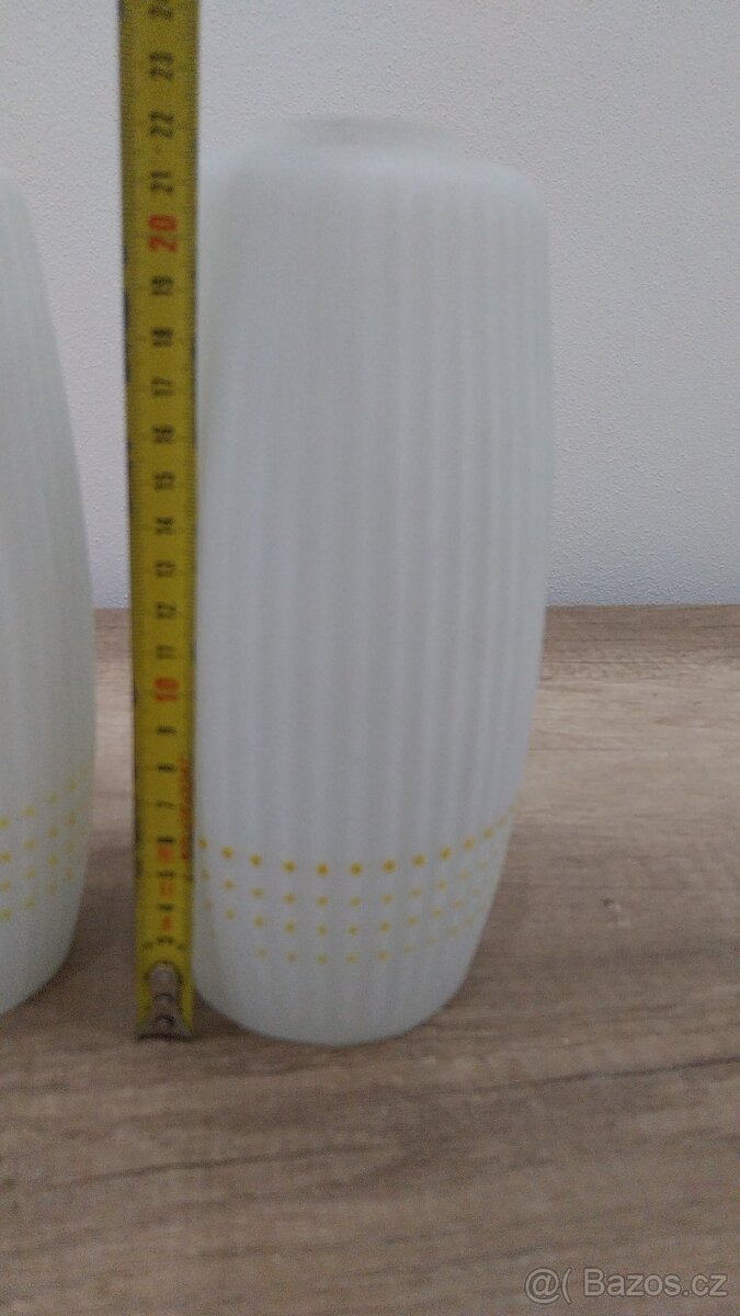 Retro stínidla bílá se vzorem - 2