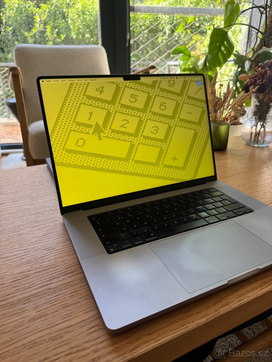 Macbook Pro 16" M1 PRO, 2021, Space Grey - 2