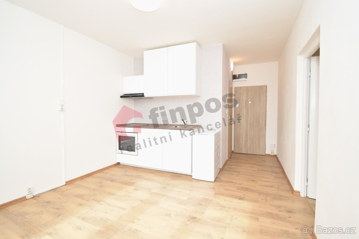 Pronájem bytu 1+1 37 m², Jabloňová, Žatec - Jih - 2