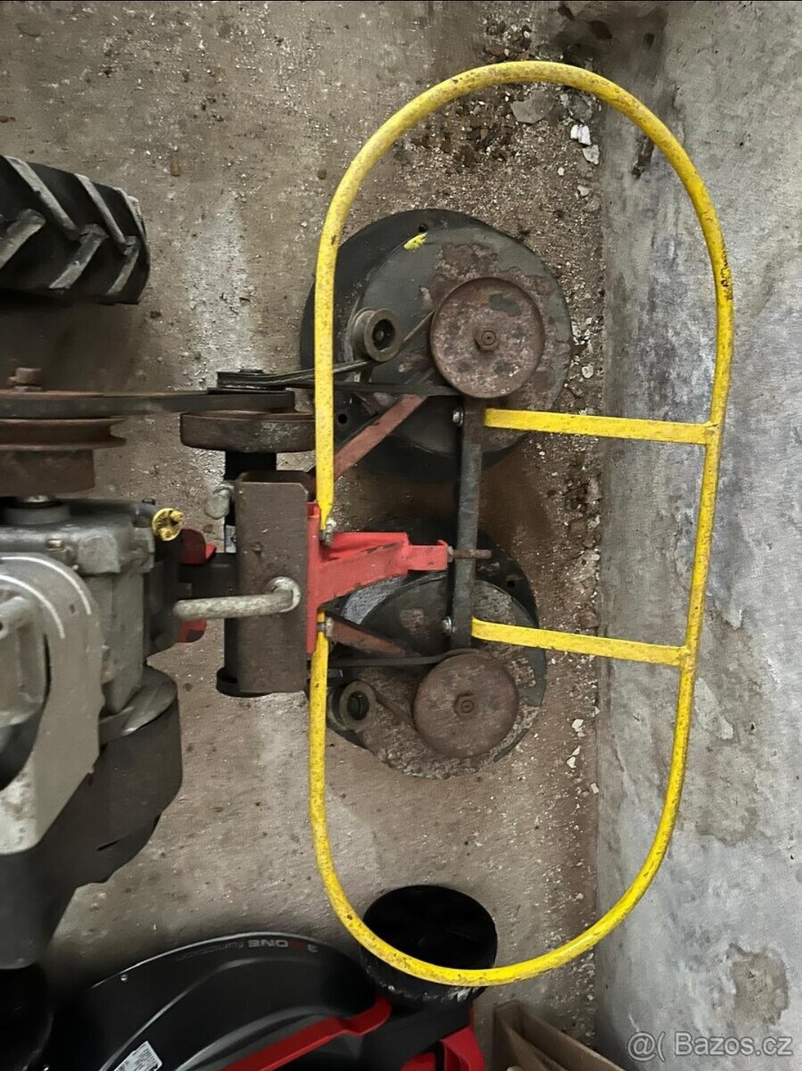 Prodám multifunkční kultivátor a dvoububnové žací ústrojí - 2