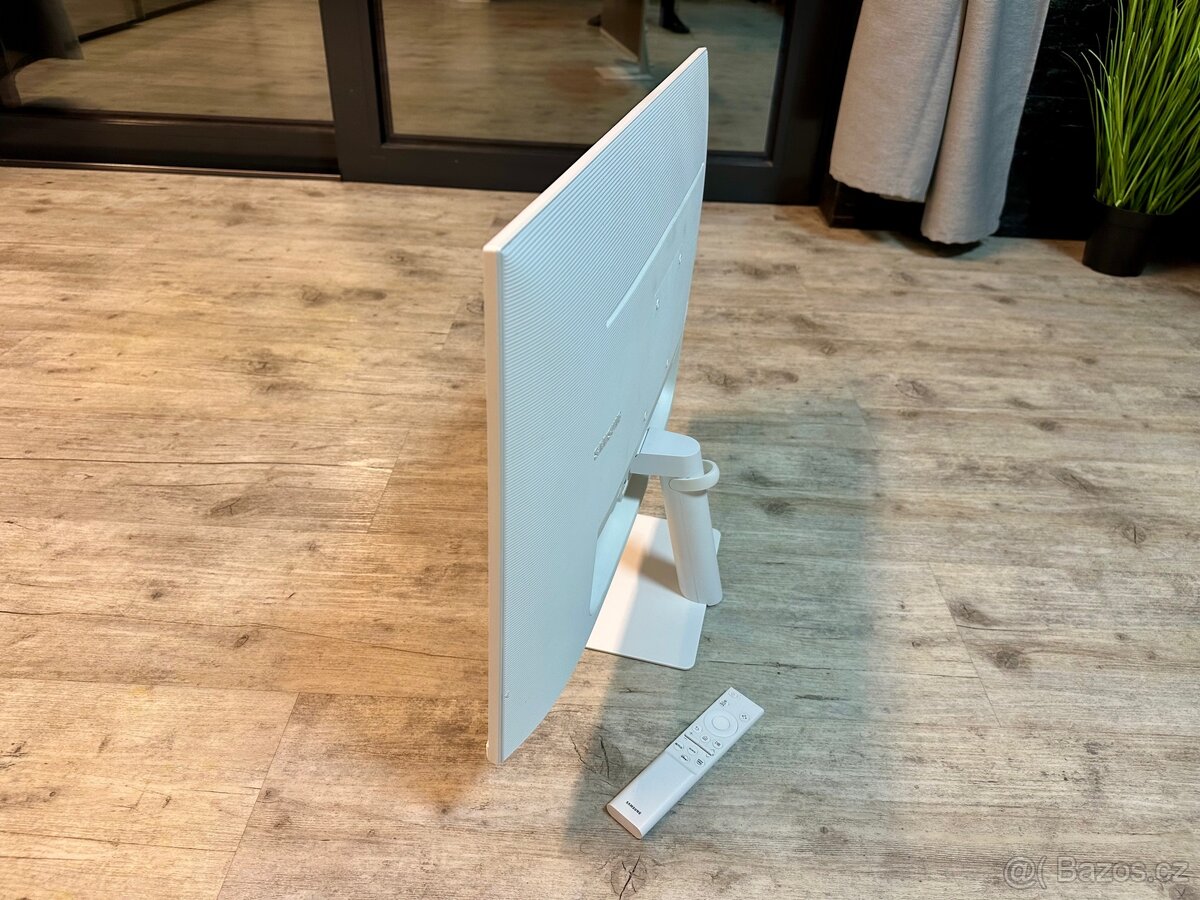 27’’ LCD Monitor / Smart TV Samsung M50, 100% stav - 2