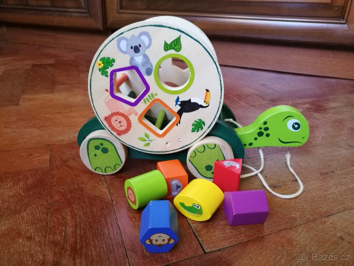 Dřevěná tahací želva Playtive - 2