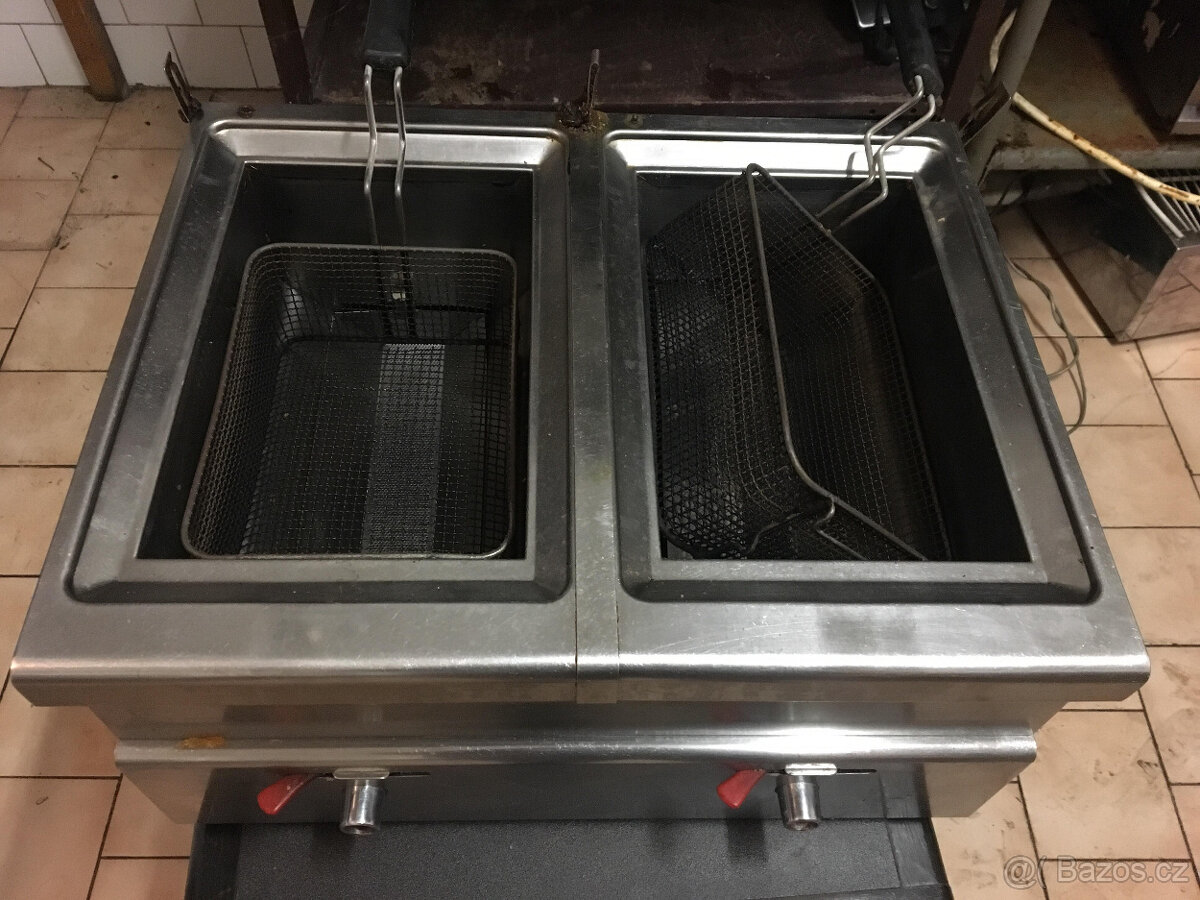 Použitá fritovací vana na dva koše bez frité s přední výpust - 2