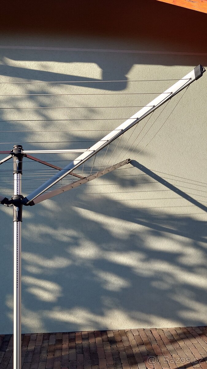 Zahradní sušák Brabantia Lift-O-Matic Advance 60m - 2