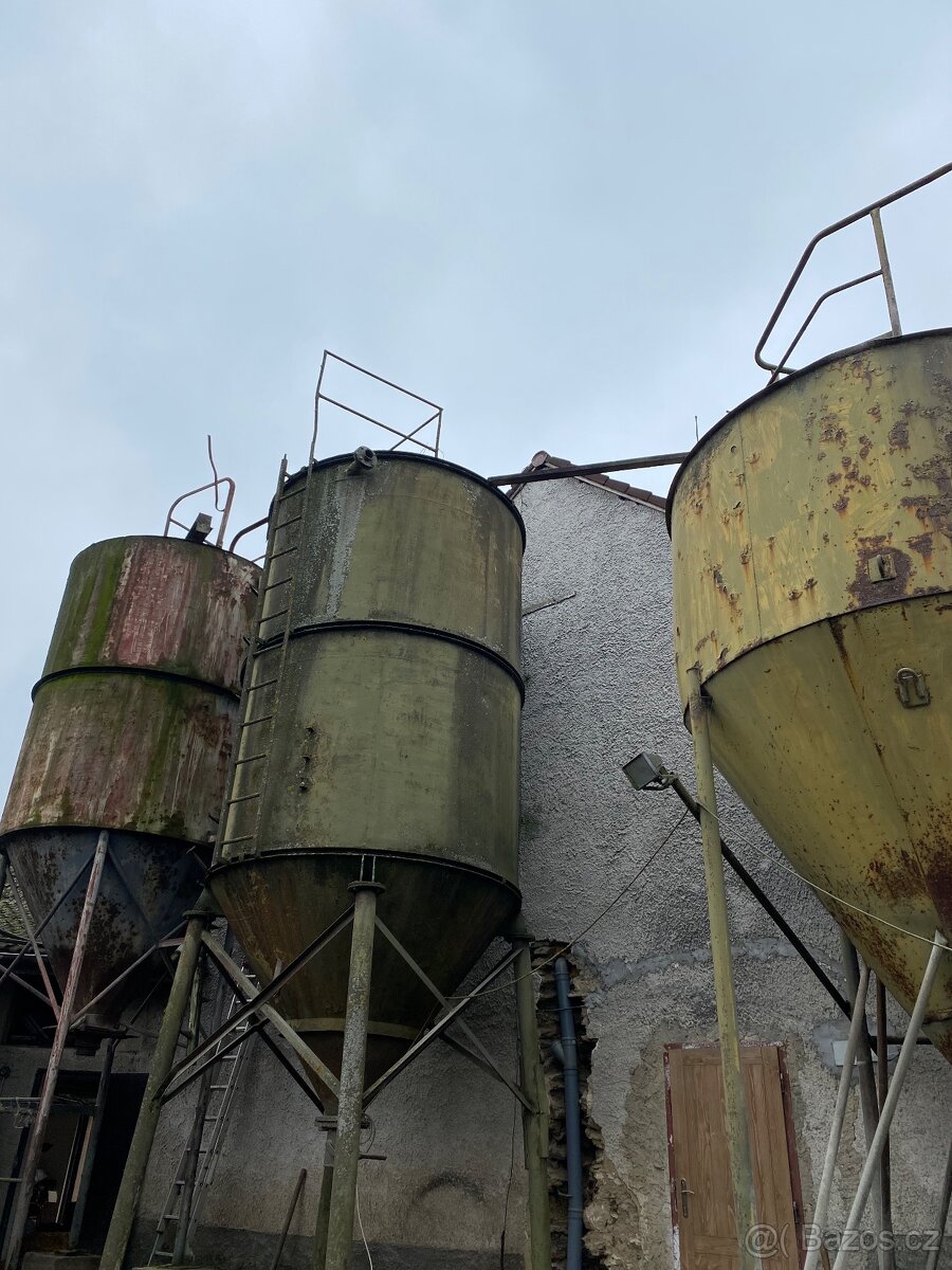 Silo na Obilí - 2