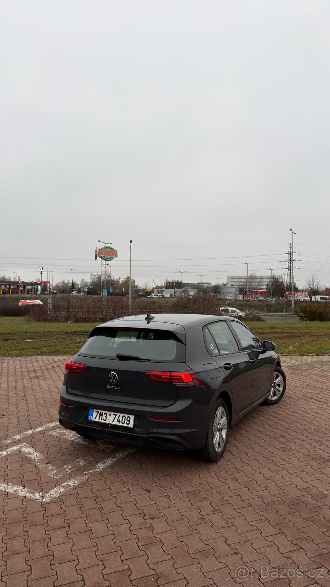 Volkswagen Golf 8 - 2