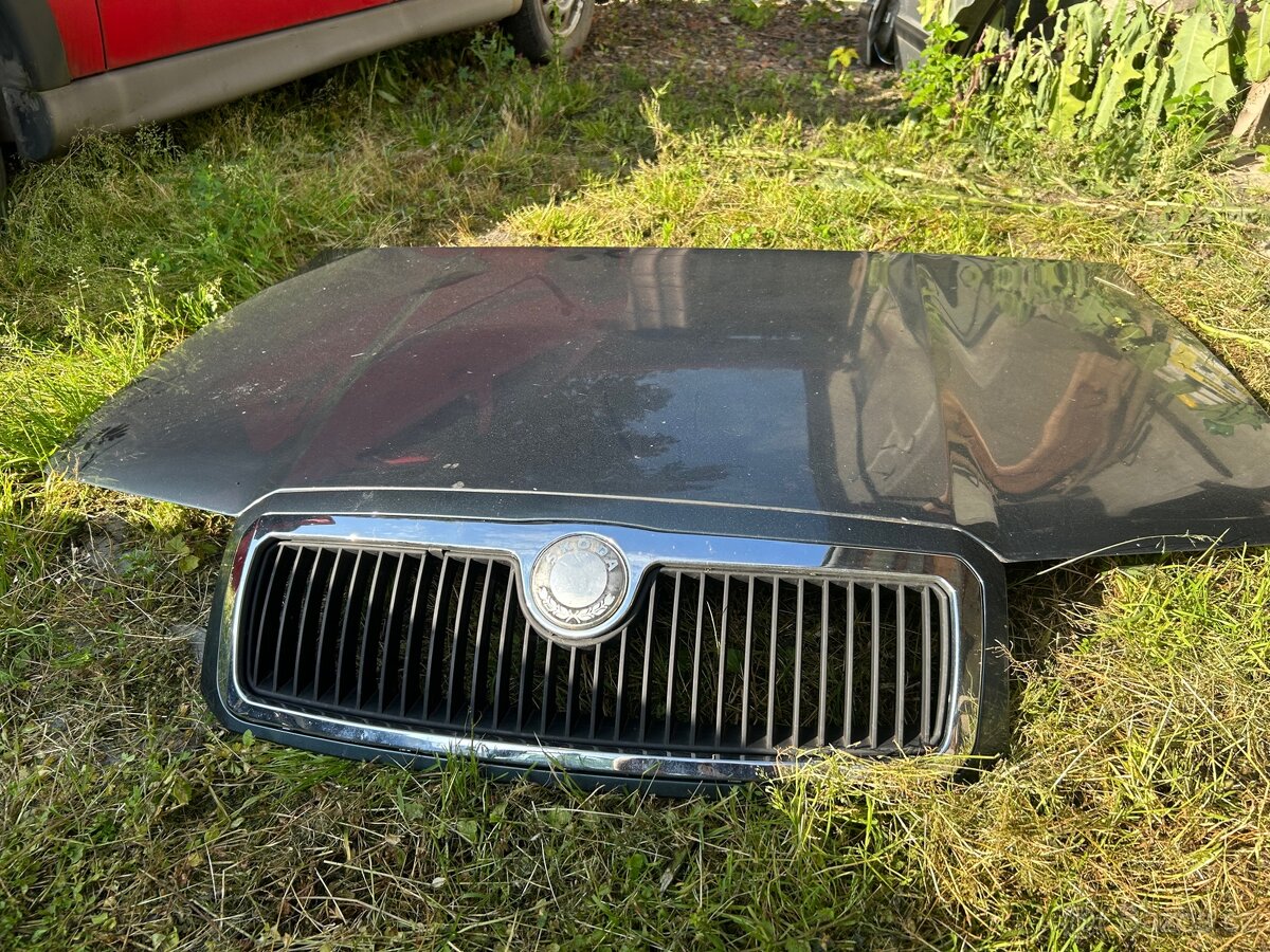 Škoda Fabia kapota - 2